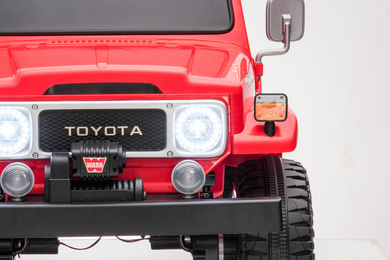 1974 Toyota LandCruiser 24V Ride-On Car – 2-Seater 4X4 SUV with Off-Road Suspension, Rubber Tires, Official Toyota Licensing, Working Headlights for Kids