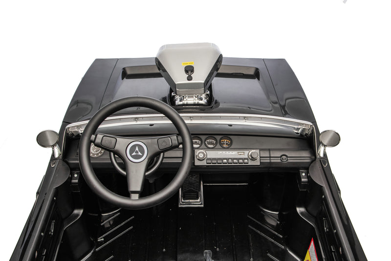 Dashboard and steering wheel of Dodge Charger kids car
